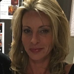 Meet your Posher, Nanette