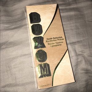 Buxom suede seduction eyeshadow palette