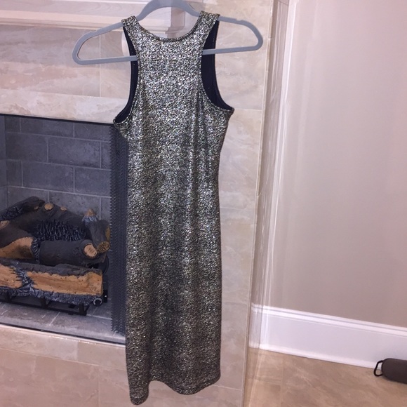Dress - Picture 2 of 4