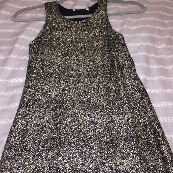 Dress - Picture 3 of 4