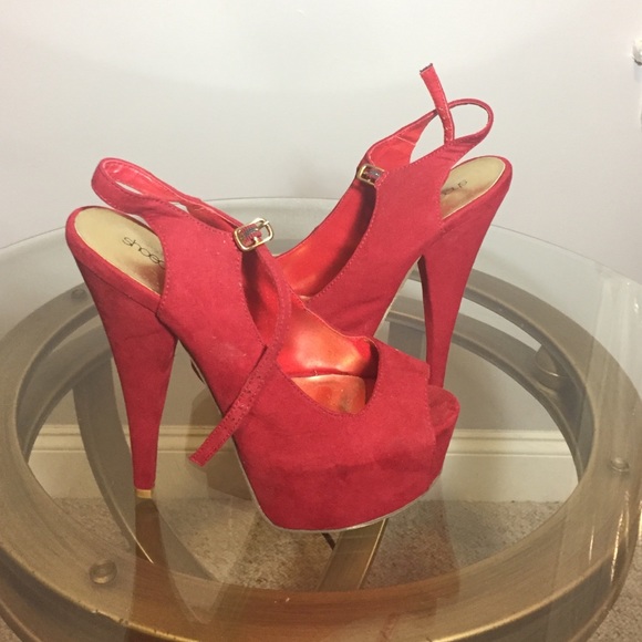 Shoedazzel red pumps - Picture 2 of 3