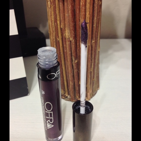 OFRA metallic liquid lipstick 💄 - Picture 2 of 4