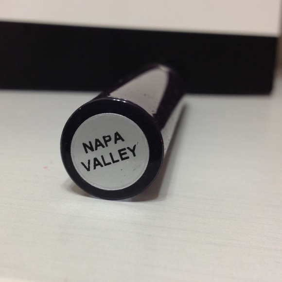 OFRA metallic liquid lipstick 💄 - Picture 3 of 4