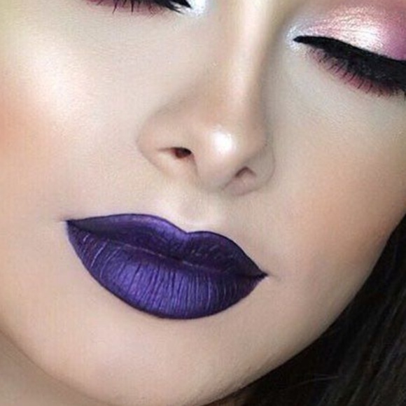 OFRA metallic liquid lipstick 💄 - Picture 4 of 4