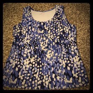 Smooth sleeveless blouse