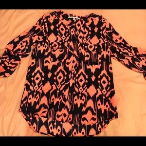 Barely worn, size medium patterned blouse