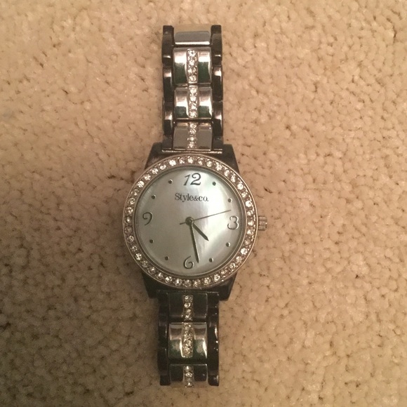 Stylish Watch - Picture 2 of 2