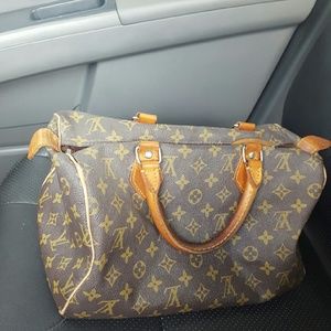 Louis vuitton handbag