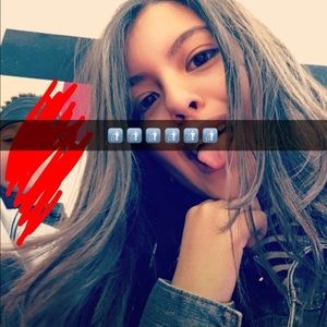 Meet your Posher, Leslie