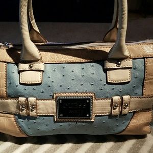 Guess purse never used