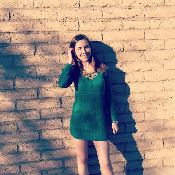 Meet your Posher, Madison - Picture 1 of 1