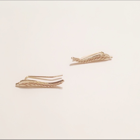Ear Climber Leaf Earrings - Picture 3 of 4