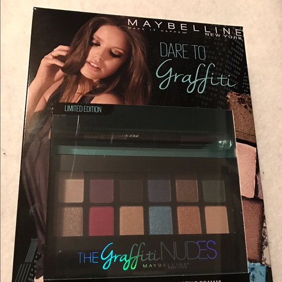 Maybeline "Dare to Graffiti" Set