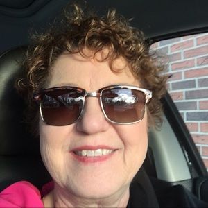 Meet your Posher, Rhonda