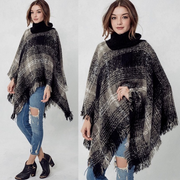 Bellanblue Sweaters - KASIA checker print poncho - BLACK/GREY