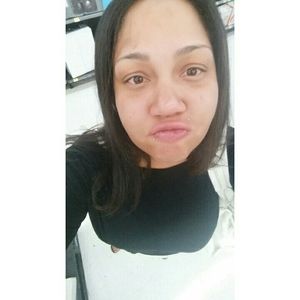 Meet your Posher, Ana