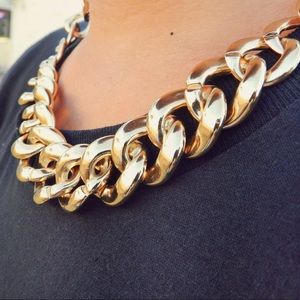 Gold thick chain necklace
