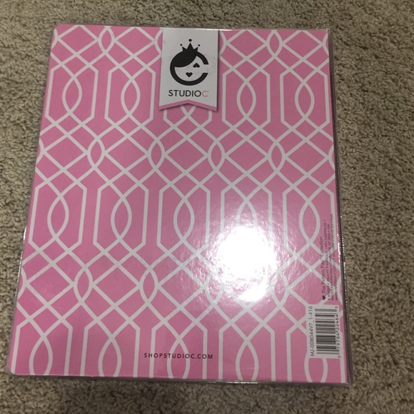 Pink patterned binder! - Picture 3 of 4