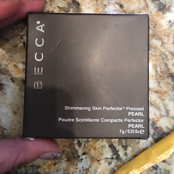 Becca shimmering skin perfecter pressed pearl