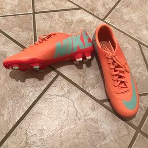 NEW NIKE Mercurial peach mint green cleats soccer