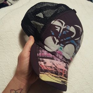 Super cute Roxy hat!