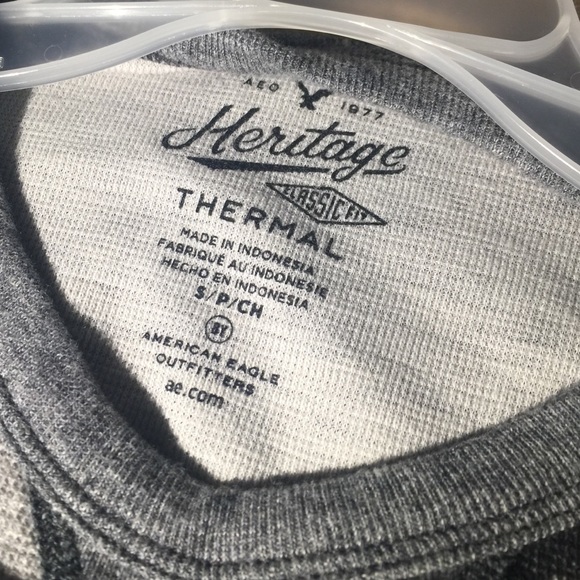 American Eagle Thermal long sleeve - Picture 2 of 2