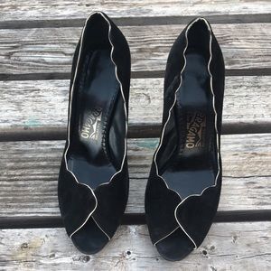 FINAL SALE Salvatore Ferragamo heels size 8