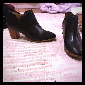 Jack Rogers Marianne black leather bootie