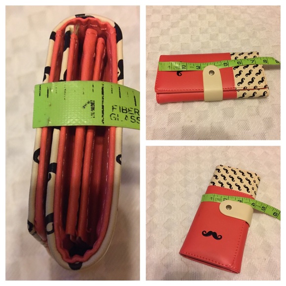 ***Botusi Ladies Wallet*** - Picture 2 of 4