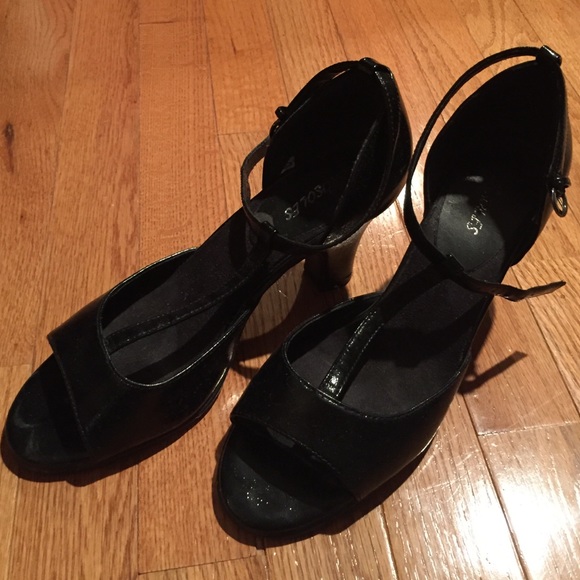 Comfort and style!  Black dance heels!