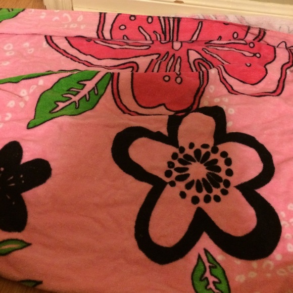 A convertible towel bag - Picture 3 of 3