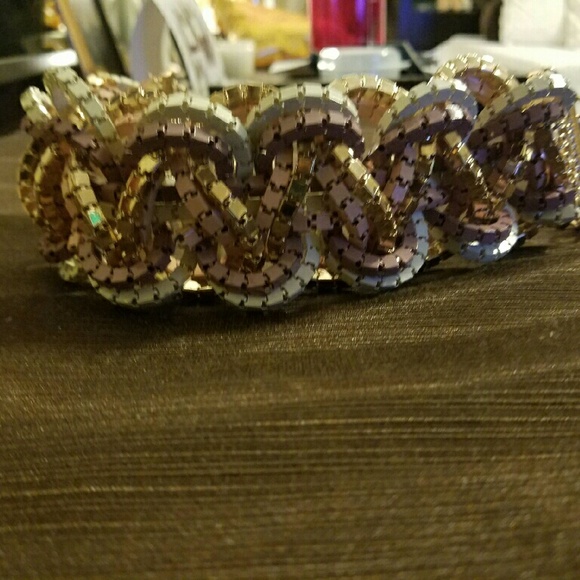 Necklace - Picture 3 of 4