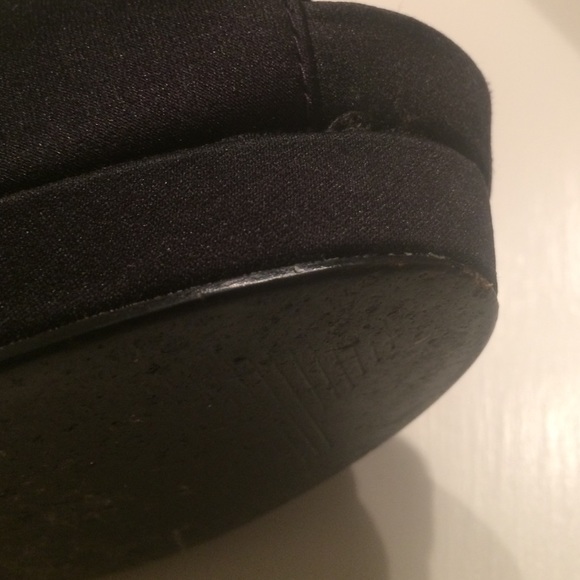 🖤Steve Madden platform pumps size 8 🖤 - Picture 3 of 4