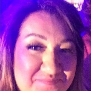 Meet your Posher, Noemi