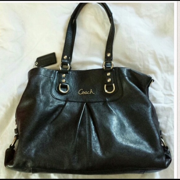 Authentic Coach Ashley - Picture 1 of 3