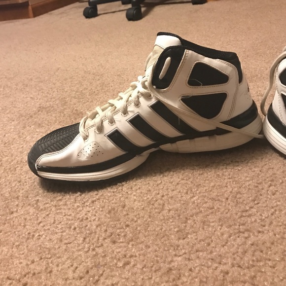 Adidas basketball - Picture 3 of 4