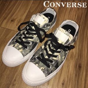 Camo print Chuck Taylor's! Unisex