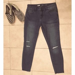 Frayed Skinny Blue Jeans