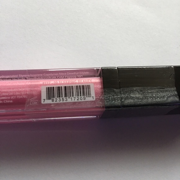 Sleeping beauty metallic lip cream - Picture 3 of 3