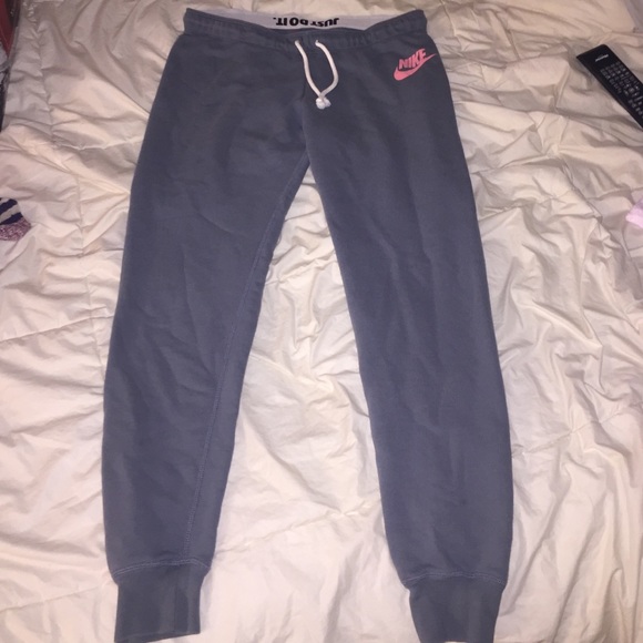 Nike joggers