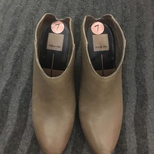 Dolce Vita Boots - Booties