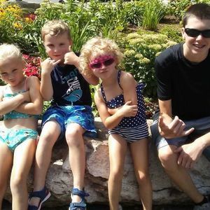 Meet your Posher, Chrissy