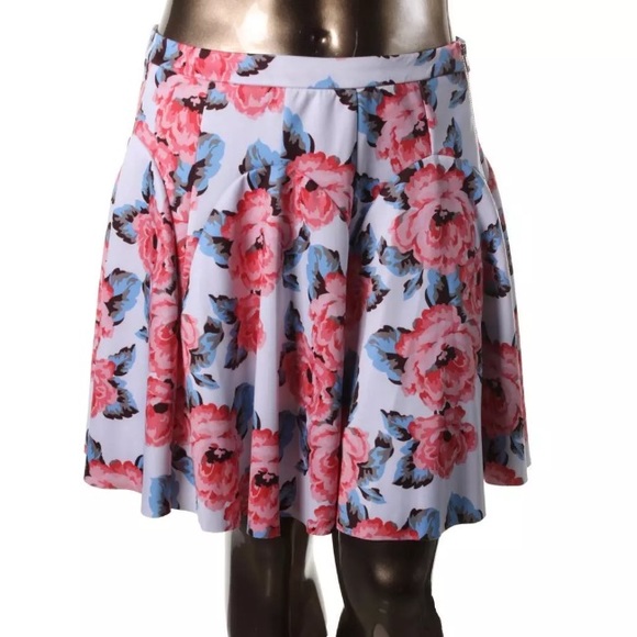 ➕ SZ 12 ONLY! Flowered Scuba A-Line Skirt! NEW! - Picture 2 of 7