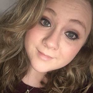 Meet your Posher, Carly