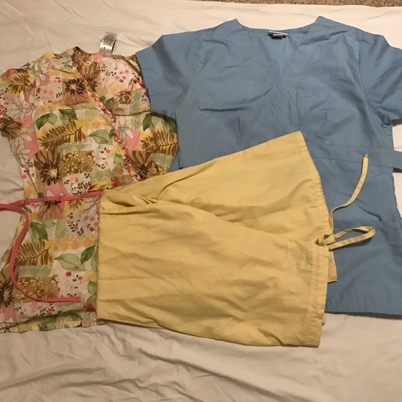 Scrub top and scrub pants