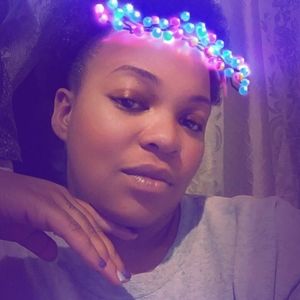 Meet your Posher, Cristal