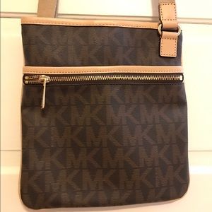 Authentic Michael Kors Crossbody