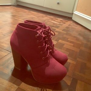 Maroon bootie heels!