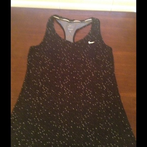 Nike workout tank top - Picture 1 of 1