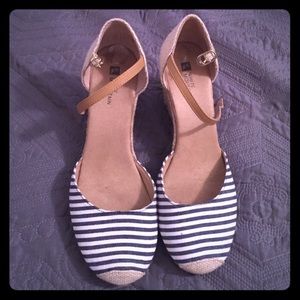 Navy stripped closed toe wedge